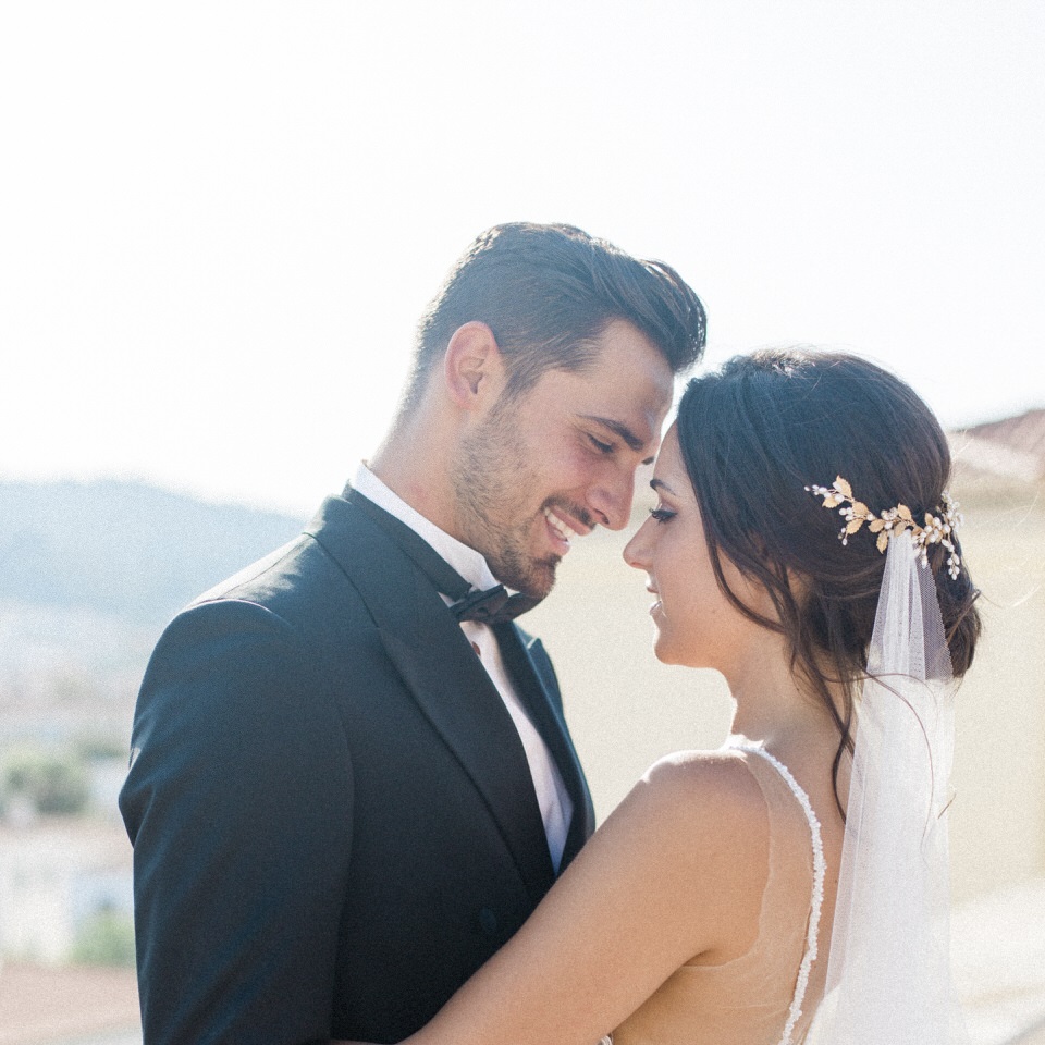 How to Find a Destination Wedding Photographer in Greece